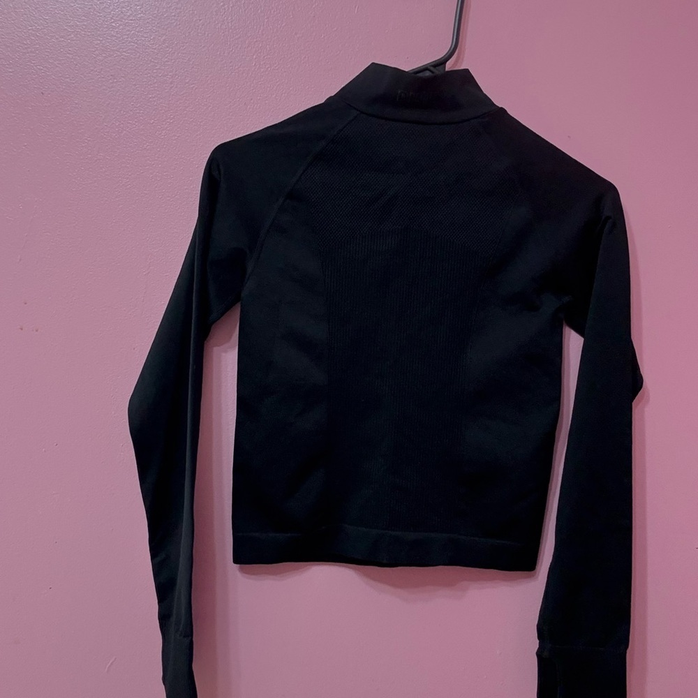 PINK Black Seamless Cropped Long Sleeve Athletic T-Shirt Women's Size X-Small - Picture 2 of 3